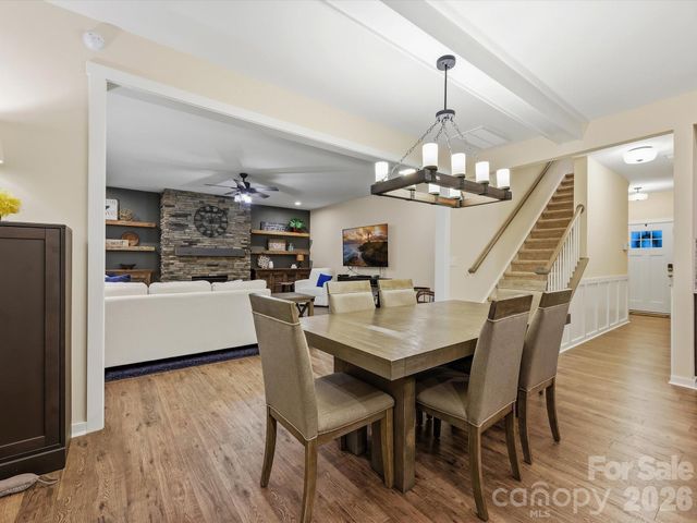 7042 Morganford Road, Charlotte, NC 28211