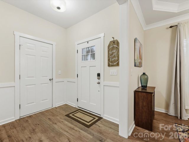 7042 Morganford Road, Charlotte, NC 28211