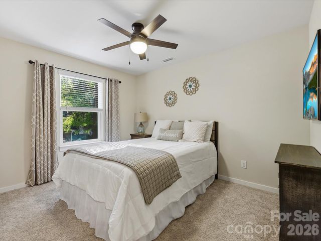 7042 Morganford Road, Charlotte, NC 28211