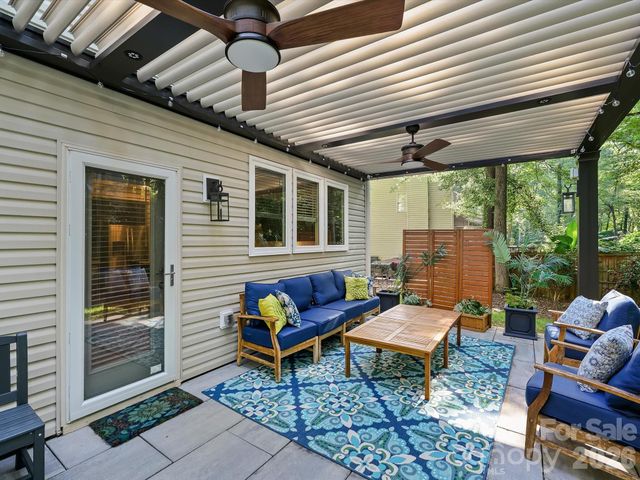 7042 Morganford Road, Charlotte, NC 28211