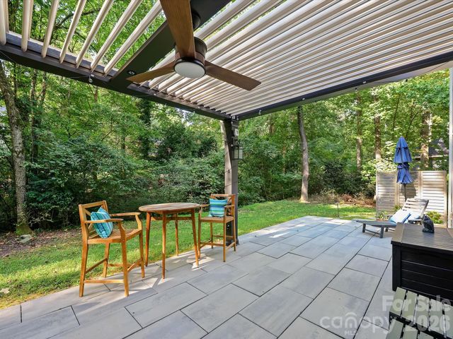 7042 Morganford Road, Charlotte, NC 28211