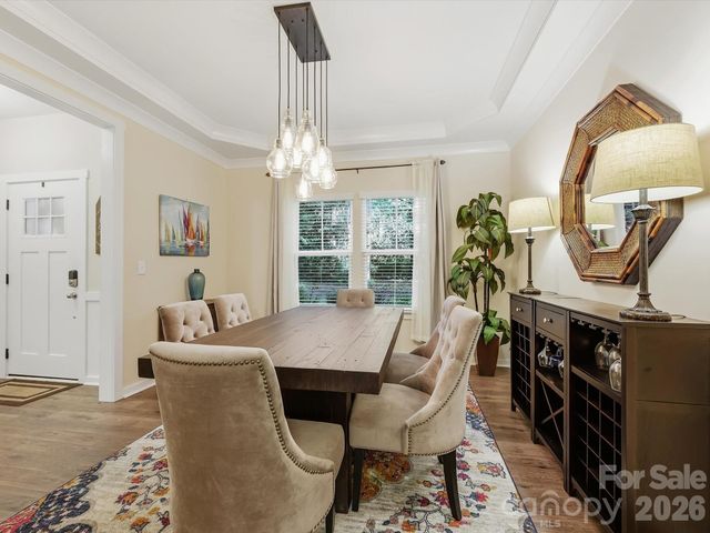 7042 Morganford Road, Charlotte, NC 28211