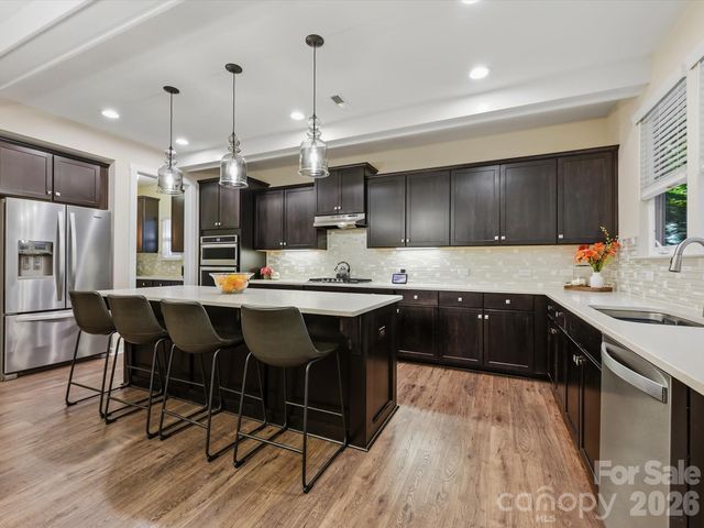 7042 Morganford Road, Charlotte, NC 28211