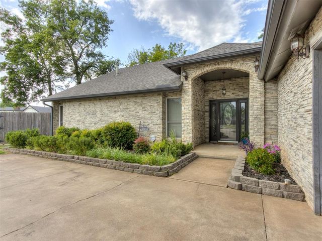 1304 NE 19th Place, Oklahoma City, OK 73160