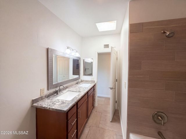 100 S Monitor Place, Tucson, AZ 85710