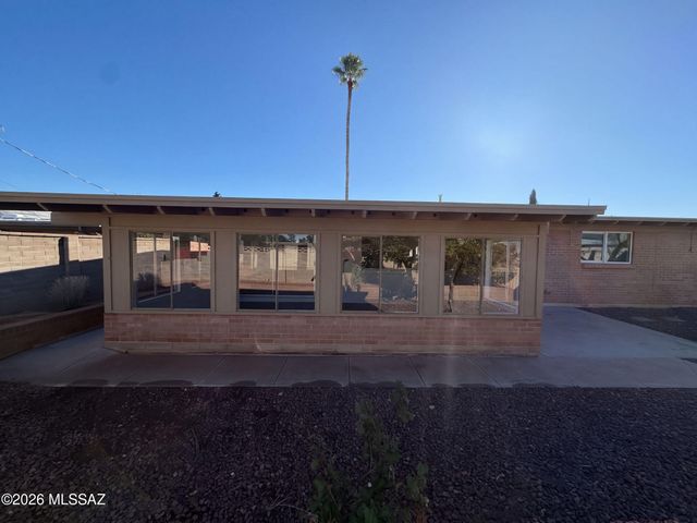 100 S Monitor Place, Tucson, AZ 85710