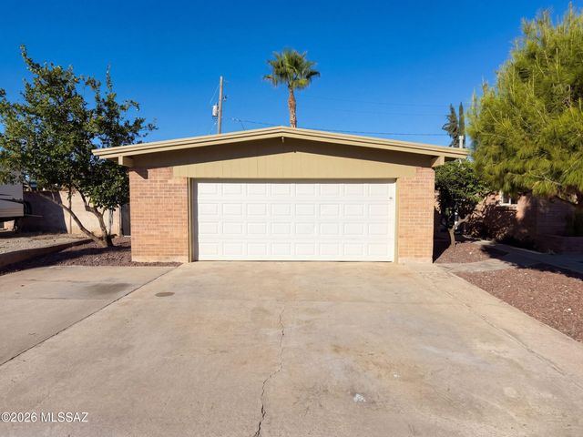 100 S Monitor Place, Tucson, AZ 85710