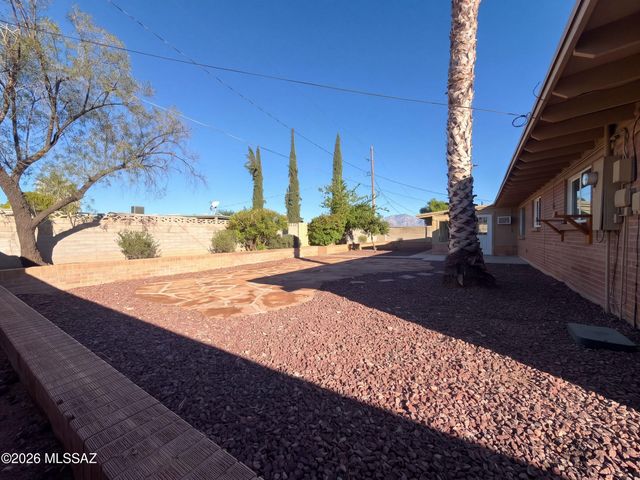 100 S Monitor Place, Tucson, AZ 85710