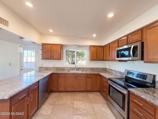 100 S Monitor Place, Tucson, AZ 85710