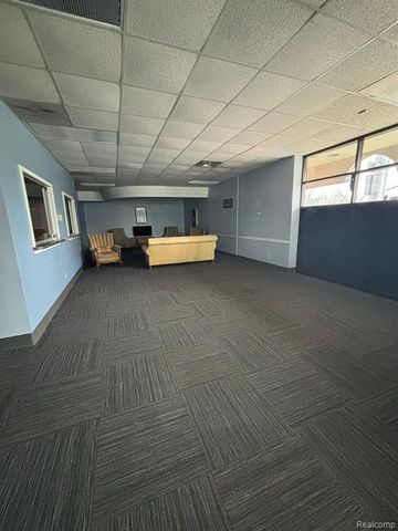 2830 Corunna Road, Flint, MI 48503
