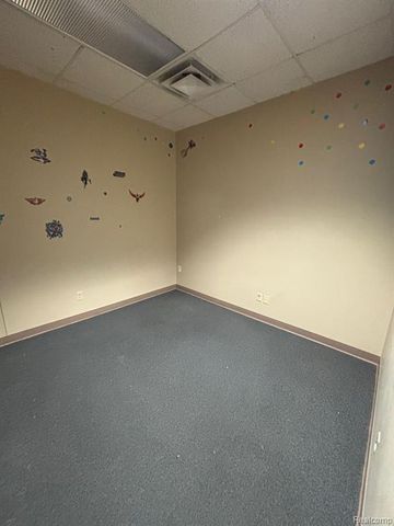 2830 Corunna Road, Flint, MI 48503