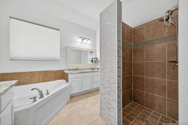 23606 Last, San Antonio, TX 78260