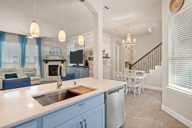 900 Adam Way, Euless, TX 76040