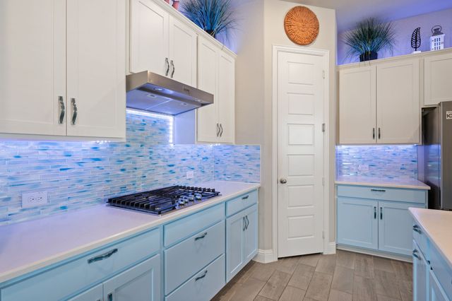 900 Adam Way, Euless, TX 76040