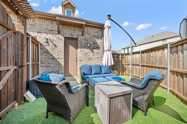 900 Adam Way, Euless, TX 76040