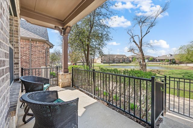 900 Adam Way, Euless, TX 76040