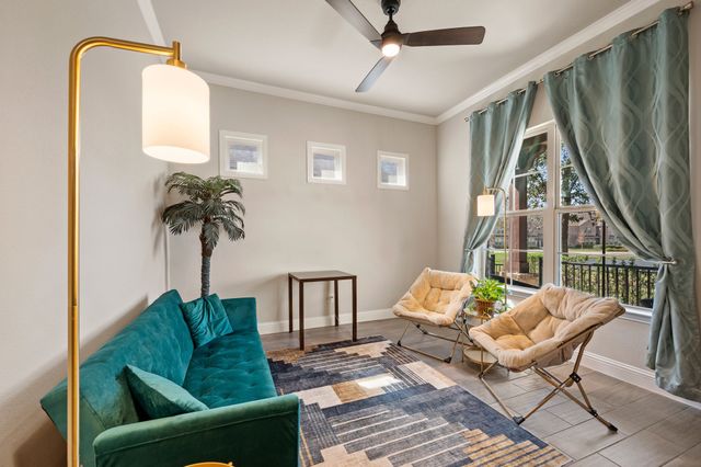 900 Adam Way, Euless, TX 76040