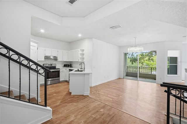 604 SEASCAPE WAY, Tampa, FL 33602