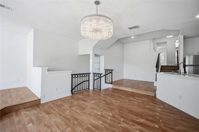 604 SEASCAPE WAY, Tampa, FL 33602