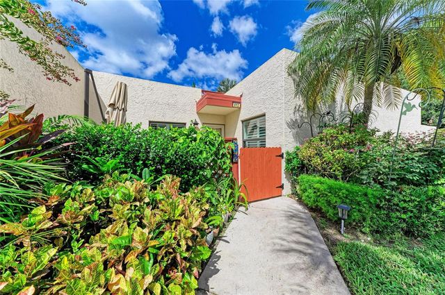 812 SPRING LAKES BLVD., Bradenton, FL 34210