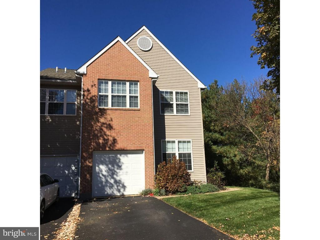 150 BISHOPS GATE LN #117, Doylestown, PA 18901