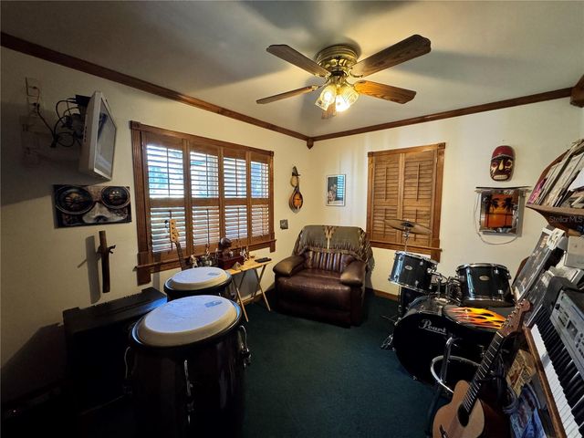 8716 N TEMPLE AVENUE, Tampa, FL 33617