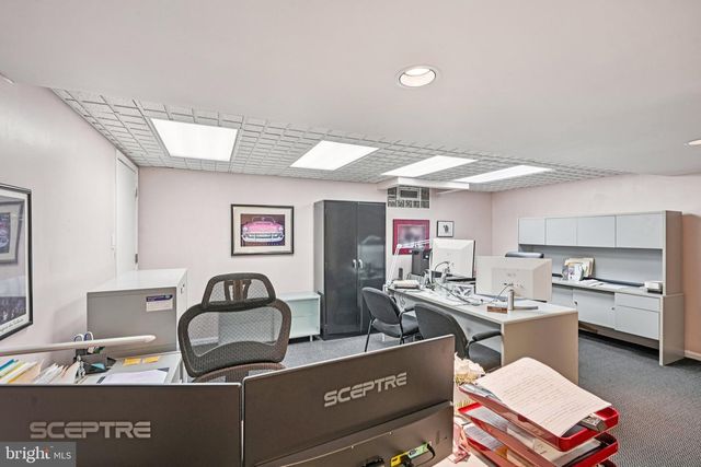 2 WARWICK CT, Mount Laurel, NJ 08054