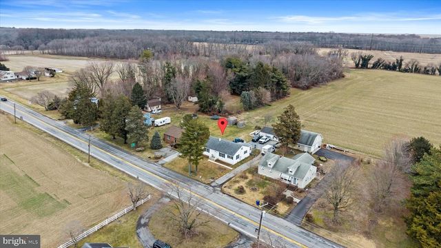 704 MAIN, Dover, DE 19901