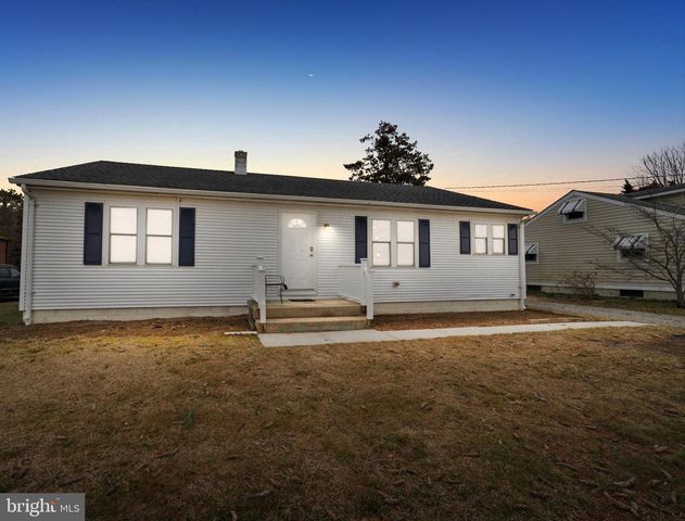 704 MAIN, Dover, DE 19901