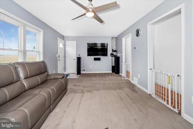 704 MAIN, Dover, DE 19901