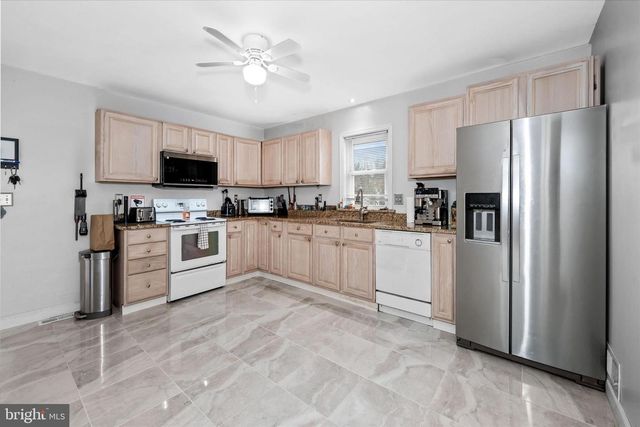 704 MAIN, Dover, DE 19901