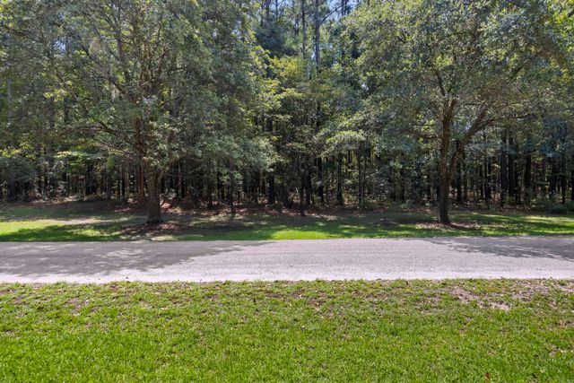 1451 Bears Bluff Road, Wadmalaw Island, SC 29487