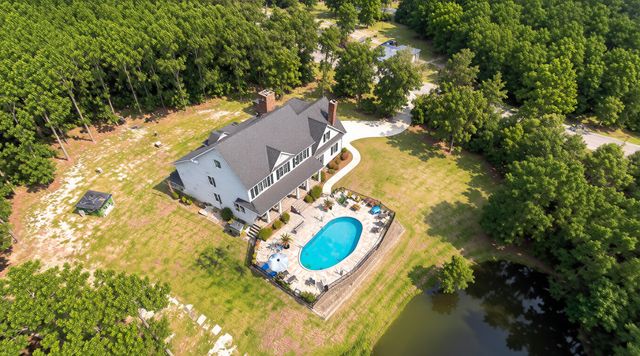 1451 Bears Bluff Road, Wadmalaw Island, SC 29487