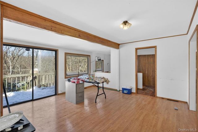 488 Tally Ho Road, Middletown, NY 10940