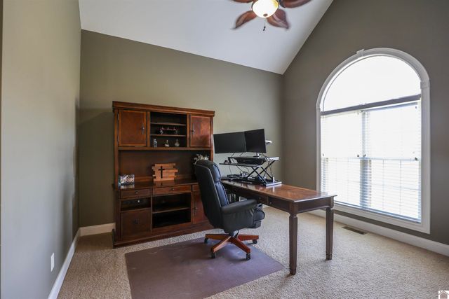 400 Cimarron Way, Paducah, KY 42001