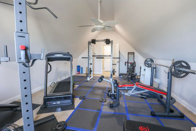 400 Cimarron Way, Paducah, KY 42001