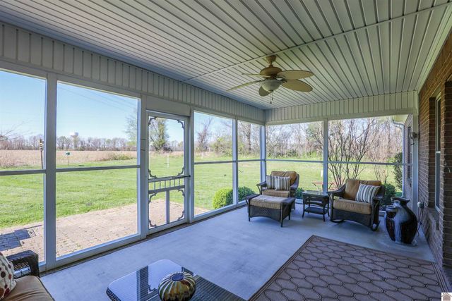 400 Cimarron Way, Paducah, KY 42001