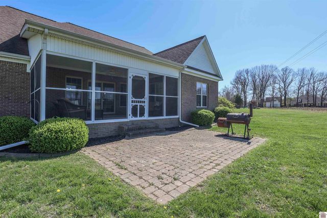 400 Cimarron Way, Paducah, KY 42001