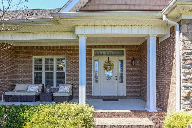 400 Cimarron Way, Paducah, KY 42001