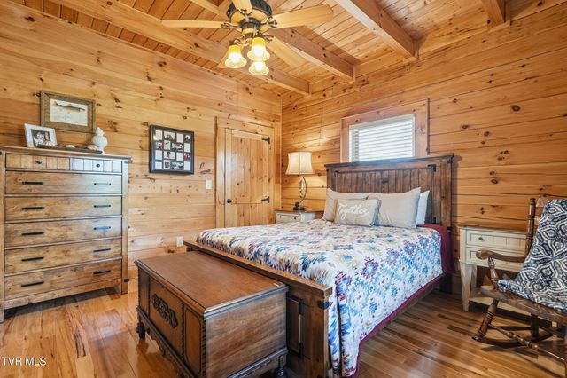 1565 Broad Street, Elizabethton, TN 37643