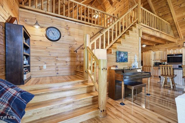 1565 Broad Street, Elizabethton, TN 37643