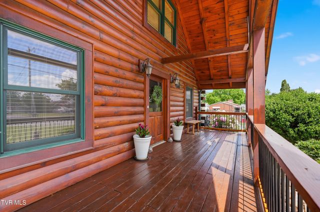 1565 Broad Street, Elizabethton, TN 37643