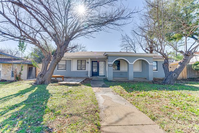 3908 Cody Court, Irving, TX 75062