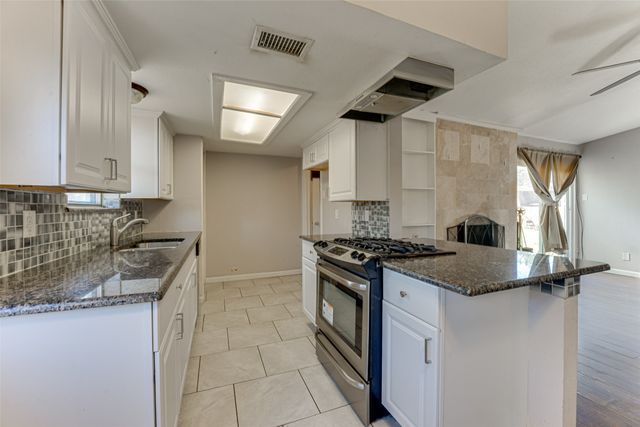 3908 Cody Court, Irving, TX 75062
