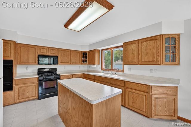 8558 37 Mile Road, Romeo, MI 48065