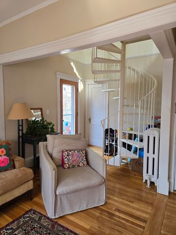 22 Westbourne Road 2, Newton, MA 02459