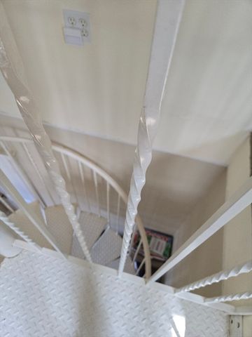 22 Westbourne Road 2, Newton, MA 02459