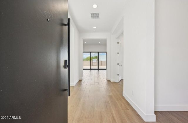 5768 E Rancho Caliente Drive, Cave Creek, AZ 85331