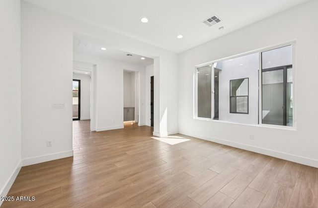 5768 E Rancho Caliente Drive, Cave Creek, AZ 85331