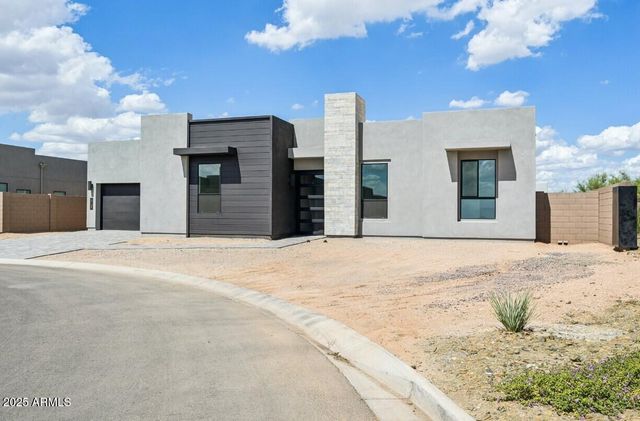 5768 E Rancho Caliente Drive, Cave Creek, AZ 85331